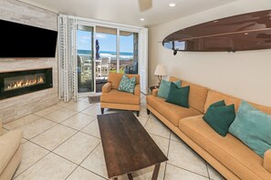 TV, DVD-spiller, fotballspill og bordtennis