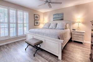 3 bedrooms, desk, iron/ironing board, free WiFi