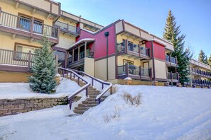 Exterior - Ski & Racquet Club Condo: Fantastic Views, Beautifully Remodeled (Breckenridge)