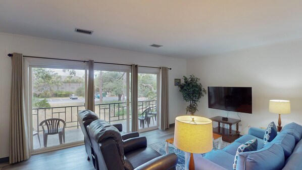 Smart TV, DVD player