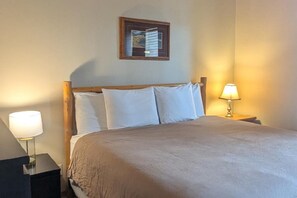 1 bedroom, iron/ironing board, Internet, bed sheets