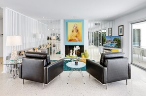 Smart TV, fireplace, DVD player