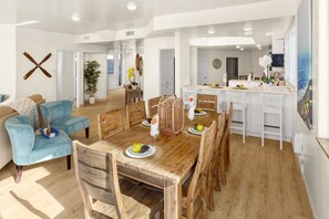 Dining - Single Family Oceanfront Home with Spa. P1643-0 (Oceanside)