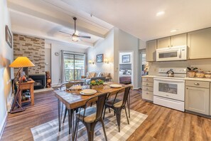 Interior - Top Floor Penthouse Condo with Mtn Views/WiFi/and Elevator Access TEP9 (Breckenridge)