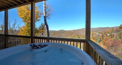 Hot Tub, Views & Game Room | Scenic Wolf Cabin + Biltmore Pass