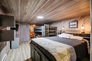 3 bedrooms, Internet, bed sheets - Sunset Townhome: Ski In, Ski Out (Breckenridge)