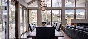 Inicio de la montaña moderna con magníficas vistas-Descuentos de verano disponibles! Lanzadera