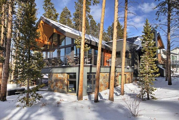 Exterior - Experience luxury in this 4-bedroom Cloud Cabin in Breckenridge! (Breckenridge)