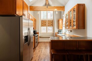 Fridge, microwave, stovetop, dishwasher - Historic Charm and Style. Ideal Old Town Location & Amazing Outdoor Space at Park City Norfolk Dream (Park City)