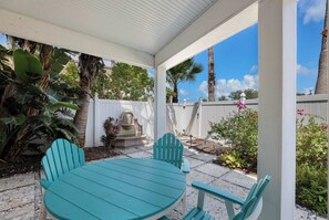 Unclassified image, 2 of 35, button