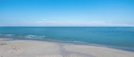Beach nearby, beach towels