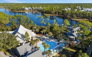 Exterior - Park Place - Park District Newly Renovated WaterColor Condo With 2 Bikes! (Santa Rosa Beach)