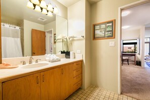 Hair dryer, towels