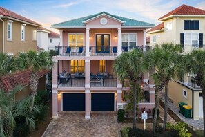 Exterior - Honu Hale - Vacation Home in Gated Community Near the Beach with Private Pool Area (Destin)