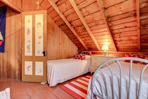 7 bedrooms, internet, bed sheets