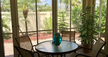 Hermosa villa cerca del lago Sumter Landing! Carrito de golf, 2 bicicletas y WiFi