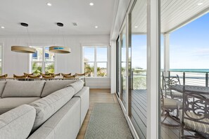 Smart TV, DVD player - Luxury Grayton Beach House ON THE SAND in 30a! Private Beach, Porch, Balcony. (Santa Rosa Beach)