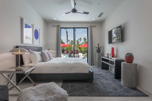 6 bedrooms, desk, iron/ironing board, WiFi