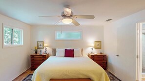 3 soverom, strykejern/-brett, wi-fi (inkludert) og sengetøy