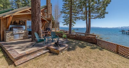 Charming 1 bedroom Lakefront