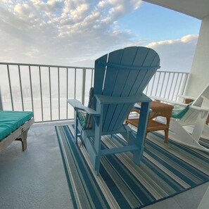 Unclassified image, 5 of 23, button