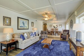 Smart TV, DVD player