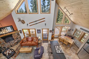 TV, fireplace, DVD player