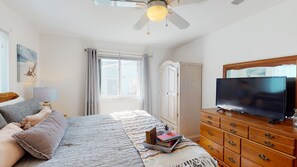 3 slaapkamers, een bureau, gratis wifi, beddengoed