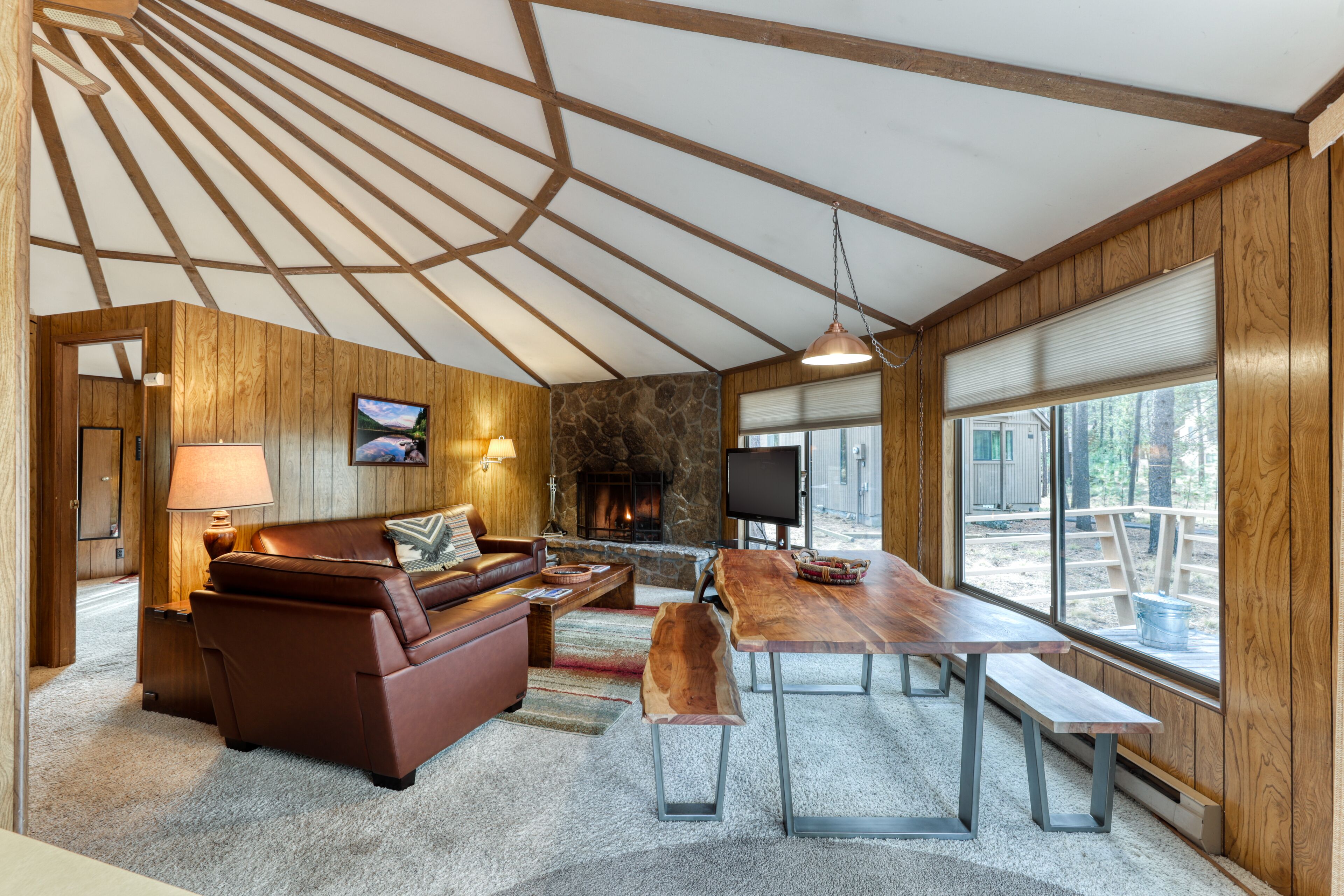 TV, fireplace, DVD player