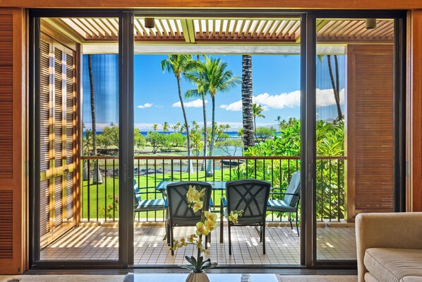 Interior - Oceanfront Mauna Lani Terrace Condo - Great Sunset Views! (Kamuela)