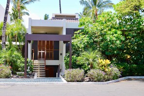 Exterior - Oceanfront Mauna Lani Terrace Condo - Great Sunset Views! (Kamuela)