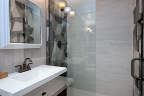 Hair dryer, towels
