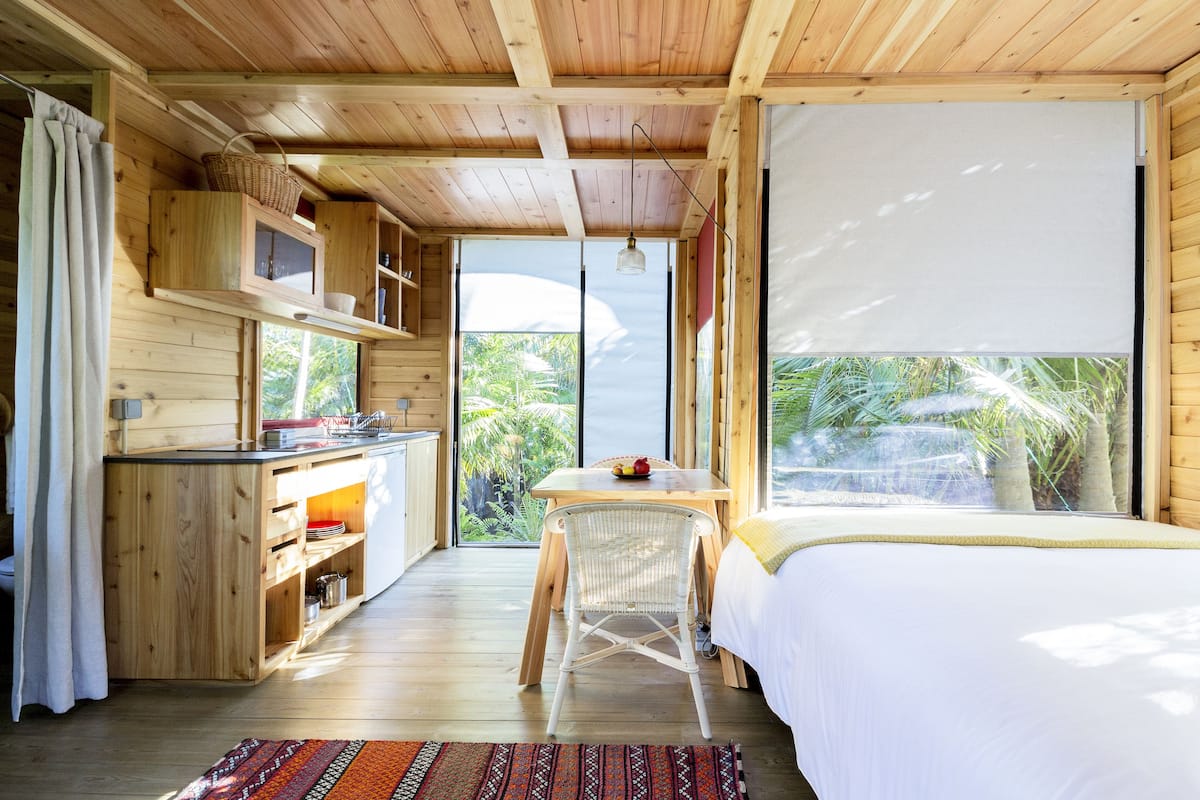 Romantic Tent, Garden View | Private kitchenette | Fridge, stovetop, coffee/tea maker, electric kettle