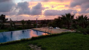 Outdoor pool - Villa Salma (Sahel Oulad H'Riz)