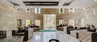 Royale Palace