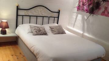 Chambre Double Standard, salle de bains attenante