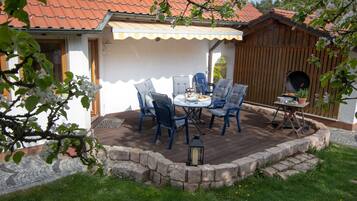 Appartement, salle de bains privée, vue jardin | Vue depuis le balcon