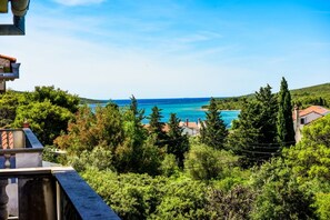 Appartement, 2 chambres, terrasse, vue sur la mer | Vue de la chambre