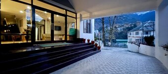 Hotel Sitara international