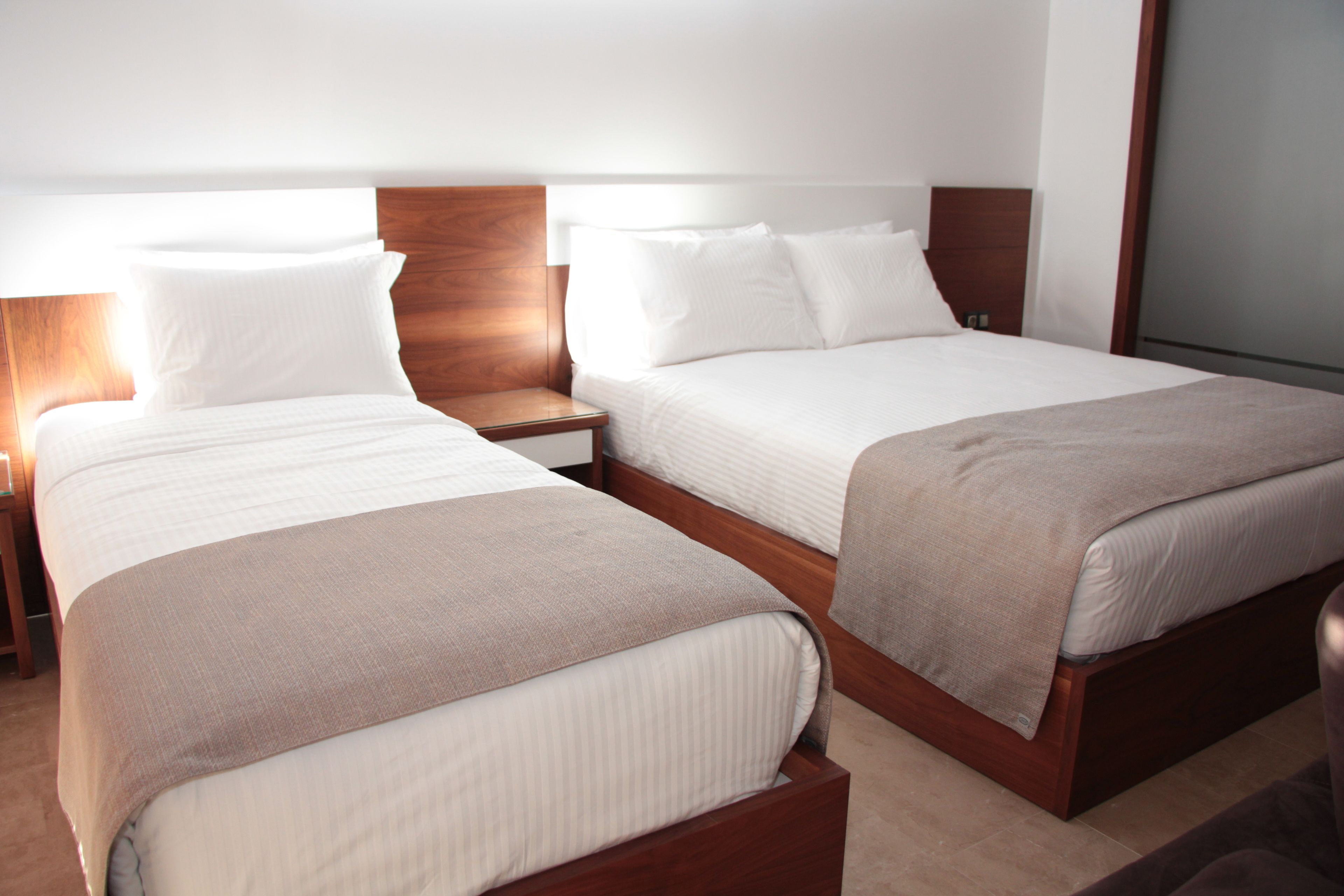 standard triple room | minibar, in-room safe, desk, free wifi