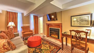 Premium King Suite - Casa De Solana | 客廳 | 平面電視