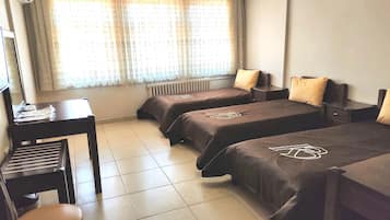 In-room safe, desk, soundproofing, free WiFi