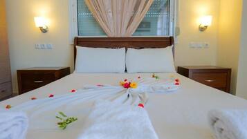 Doppelzimmer | Schreibtisch, kostenloses WLAN, Bettwäsche