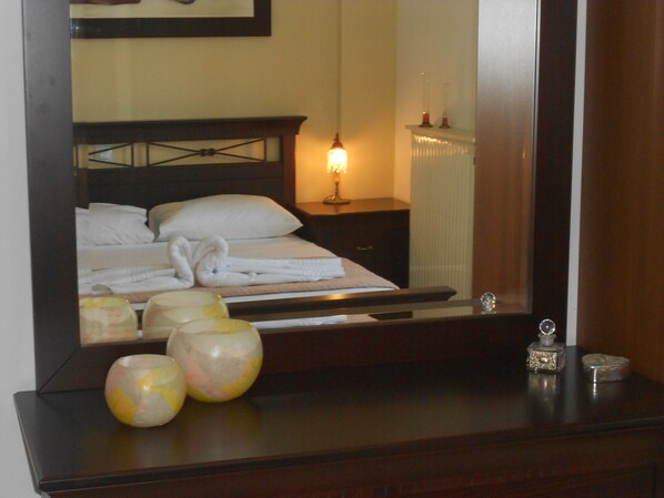 Apartment | 2 bedrooms, in-room safe, individually decorated, individually furnished - Paradise City (Rethymno)