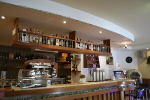 Bar (en el alojamiento)