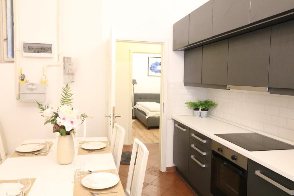 Exclusive-Apartment | Eigene Küche | Kühlschrank, Hochstuhl, Esstisch