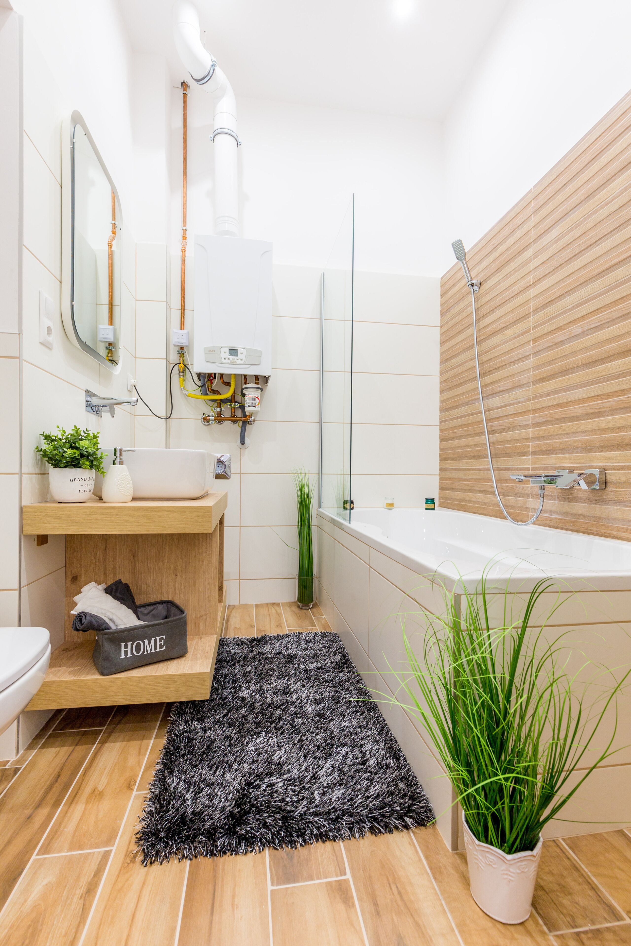 Handtücher, Seife, Toilettenpapier
