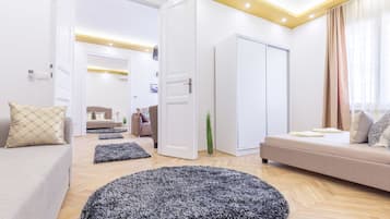 Tempat tidur bayi
