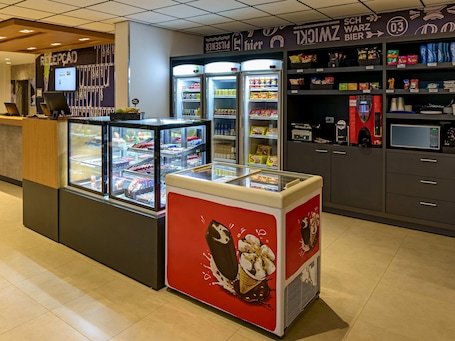Bar (on property). ibis budget Foz Do Iguacu