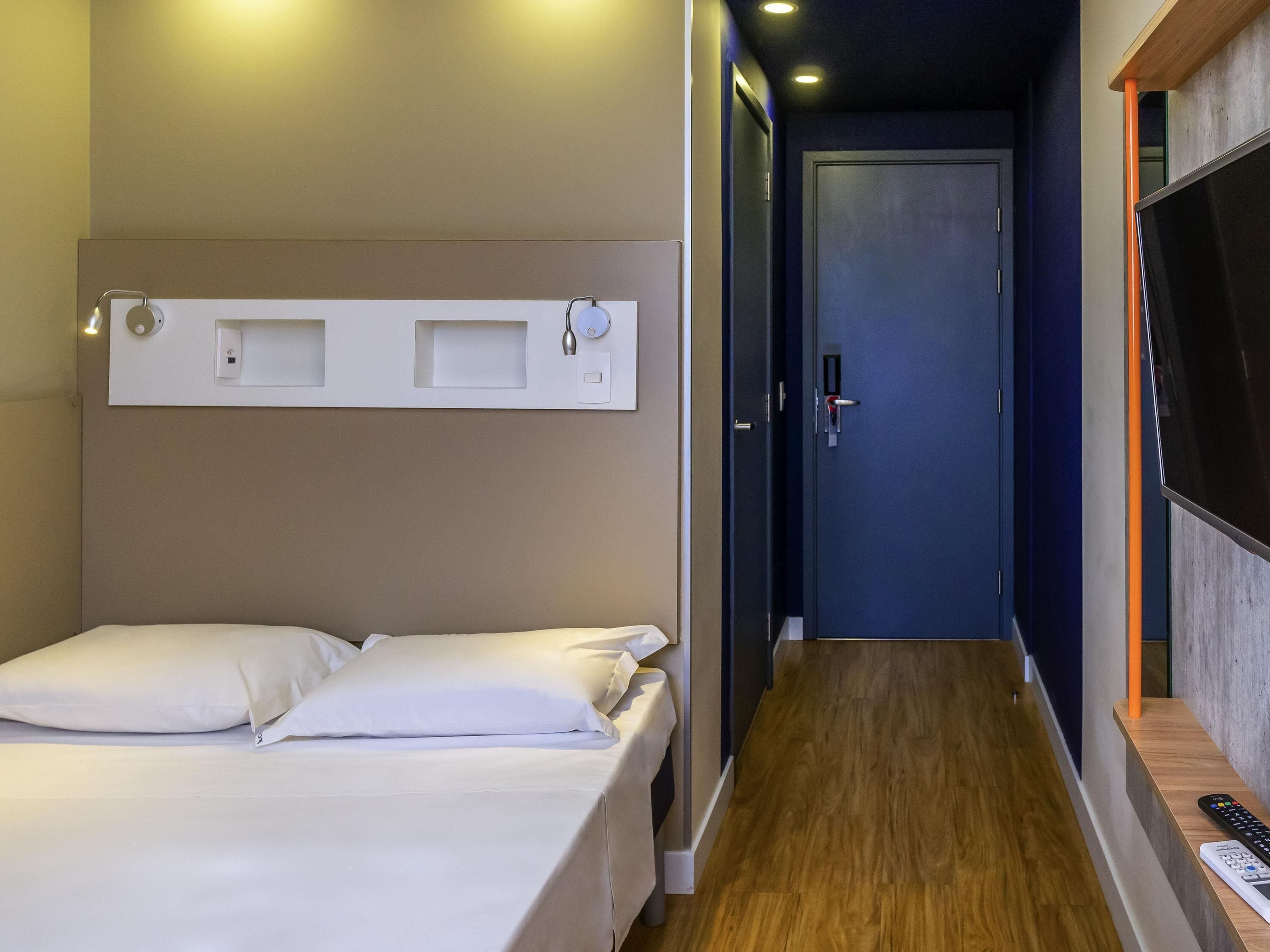 Superior-Zimmer, 1 Doppelbett | Verdunkelungsvorhänge, schallisolierte Zimmer, kostenloses WLAN